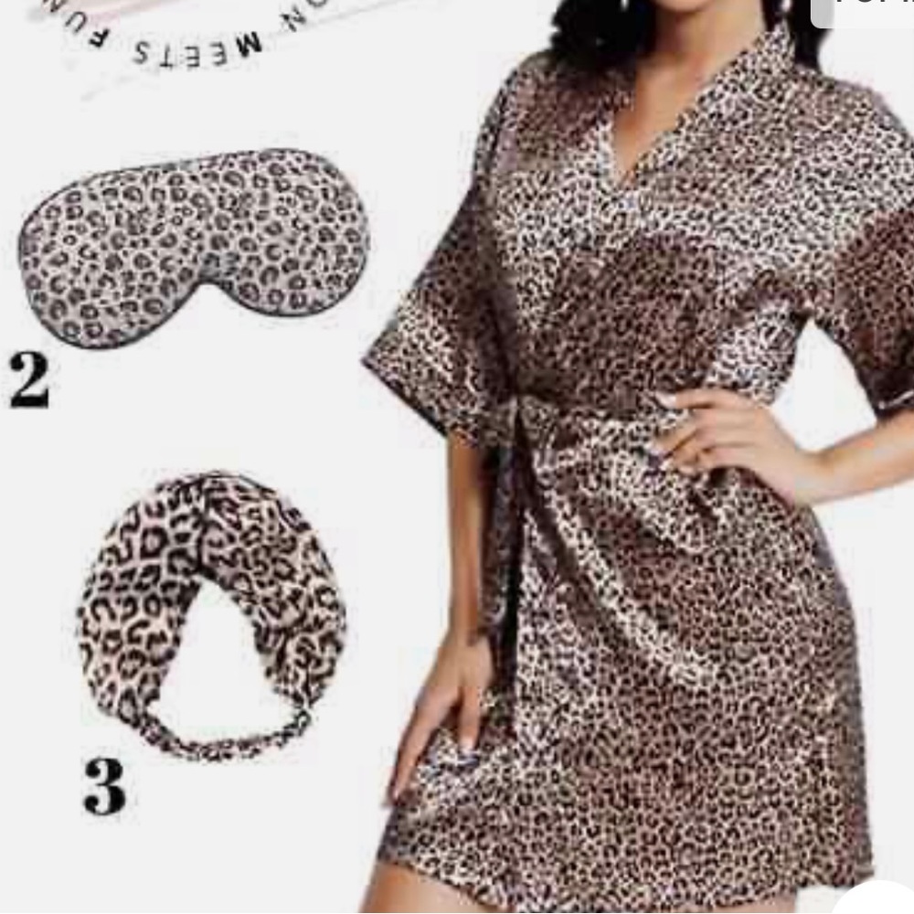 Simple Satch - leopard satin lounge set NWT